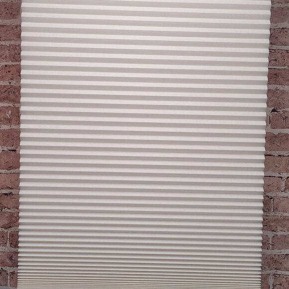 Hunter Douglas Duette Honeycomb Shade 31.5 x 36